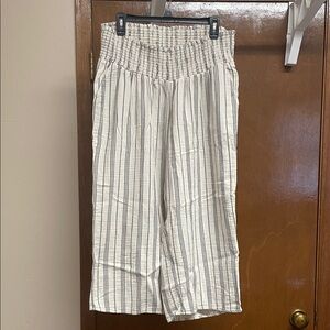 Sonoma Maternity Linen Striped Capris with Pockets